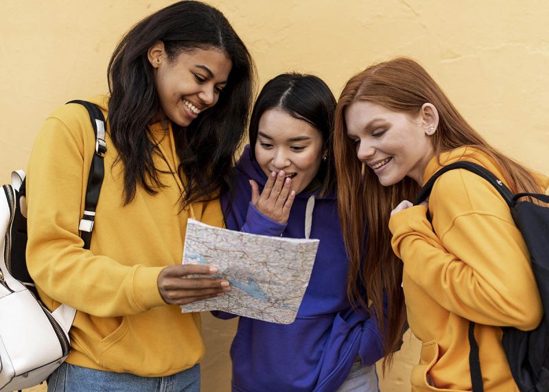 Jovenes extranjeras que vienen a estudiar en IEM