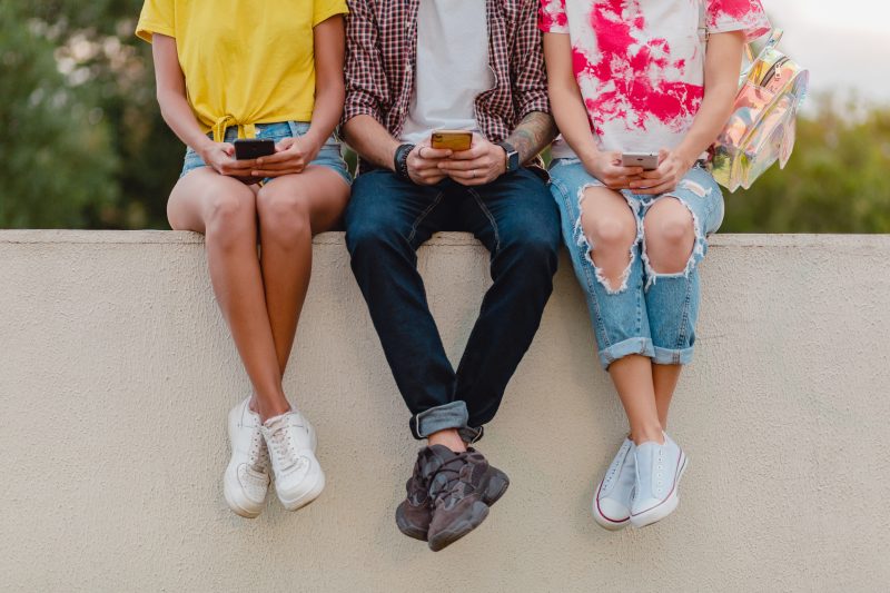 Publicidad digital en España: el nuevo escenario sin menores de 16 en redes