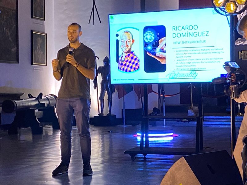 Ricardo Dominguez durante una formación de copywriting